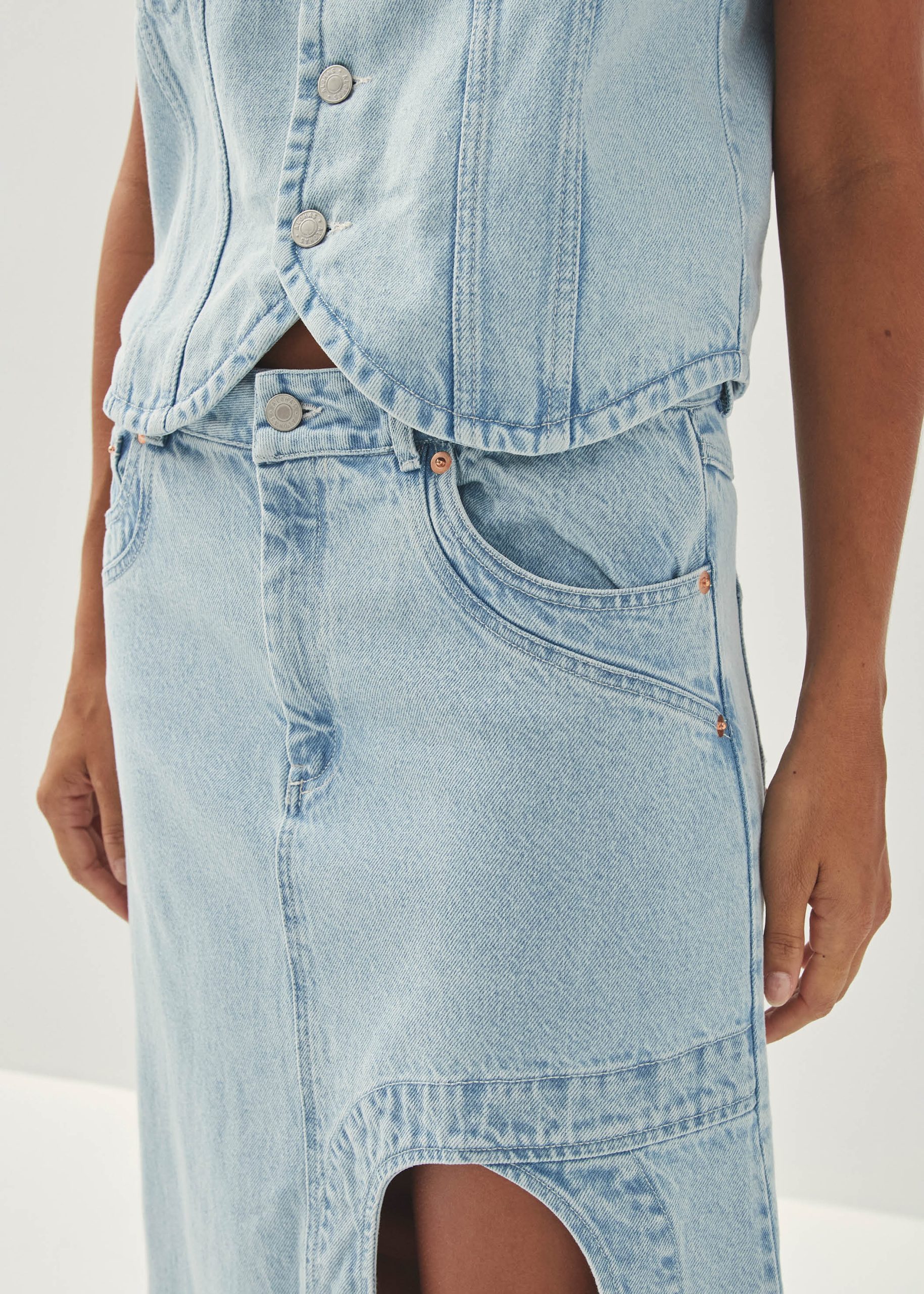 Carmina Light Blue Denim Skirt - Image 7