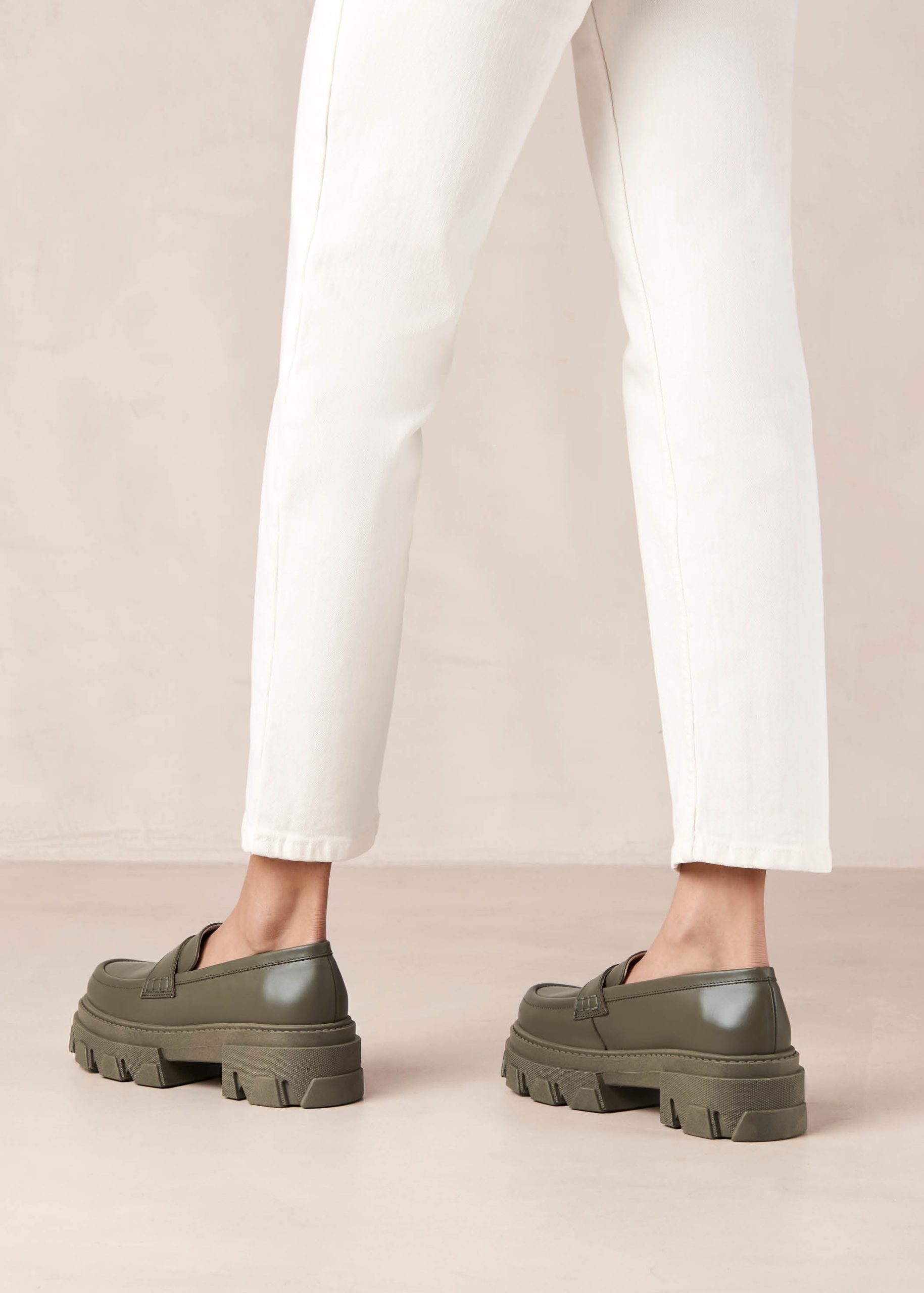 Trailblazer Green Leather Loafers - Image 5