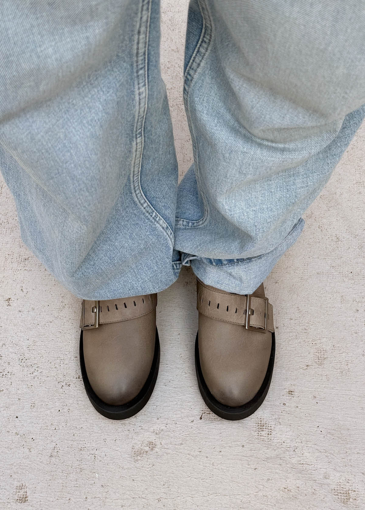 Avril Vintage Grey Leather Ankle Boots - Image 2