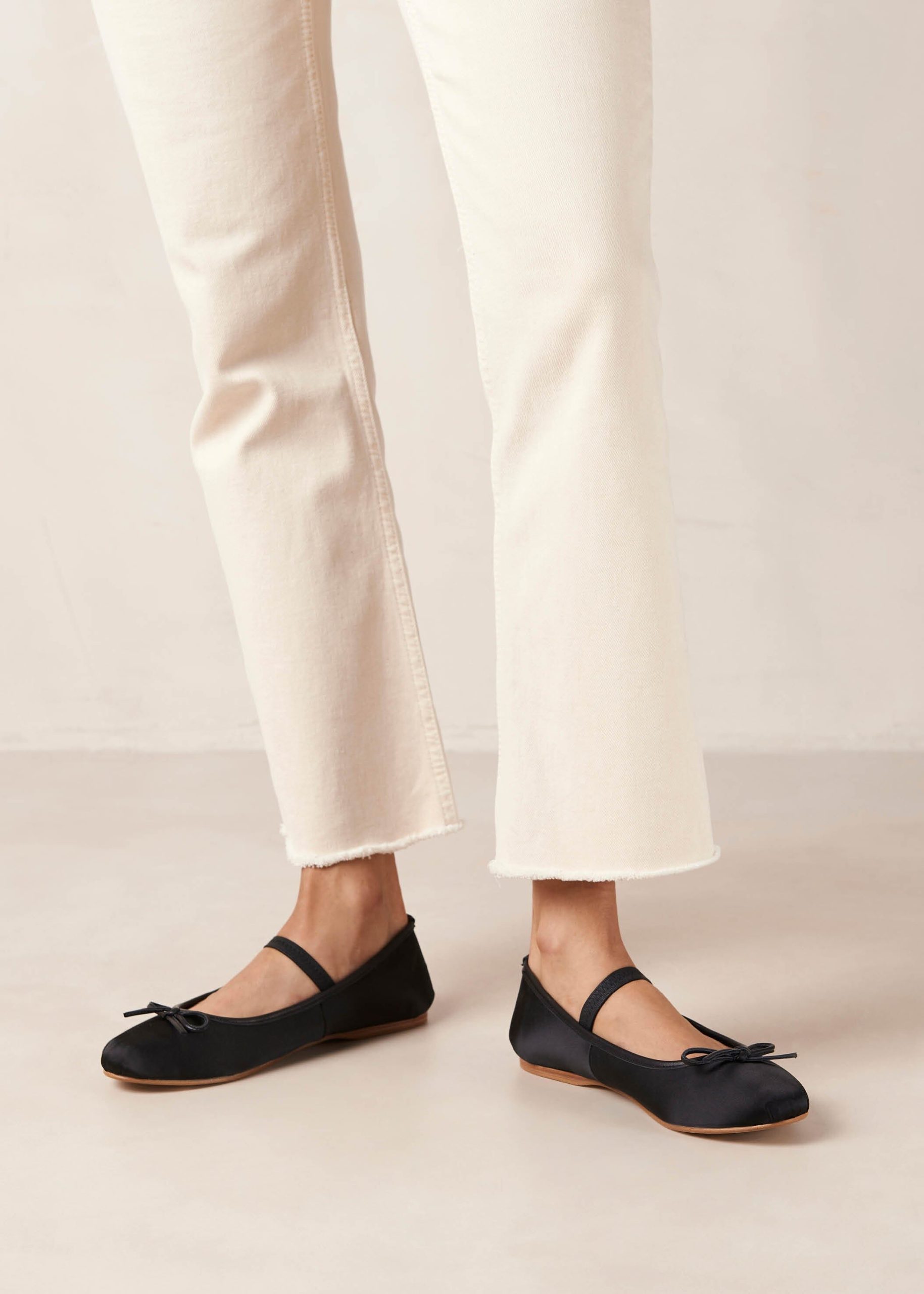 Odette Black Ballet Flats - Image 5