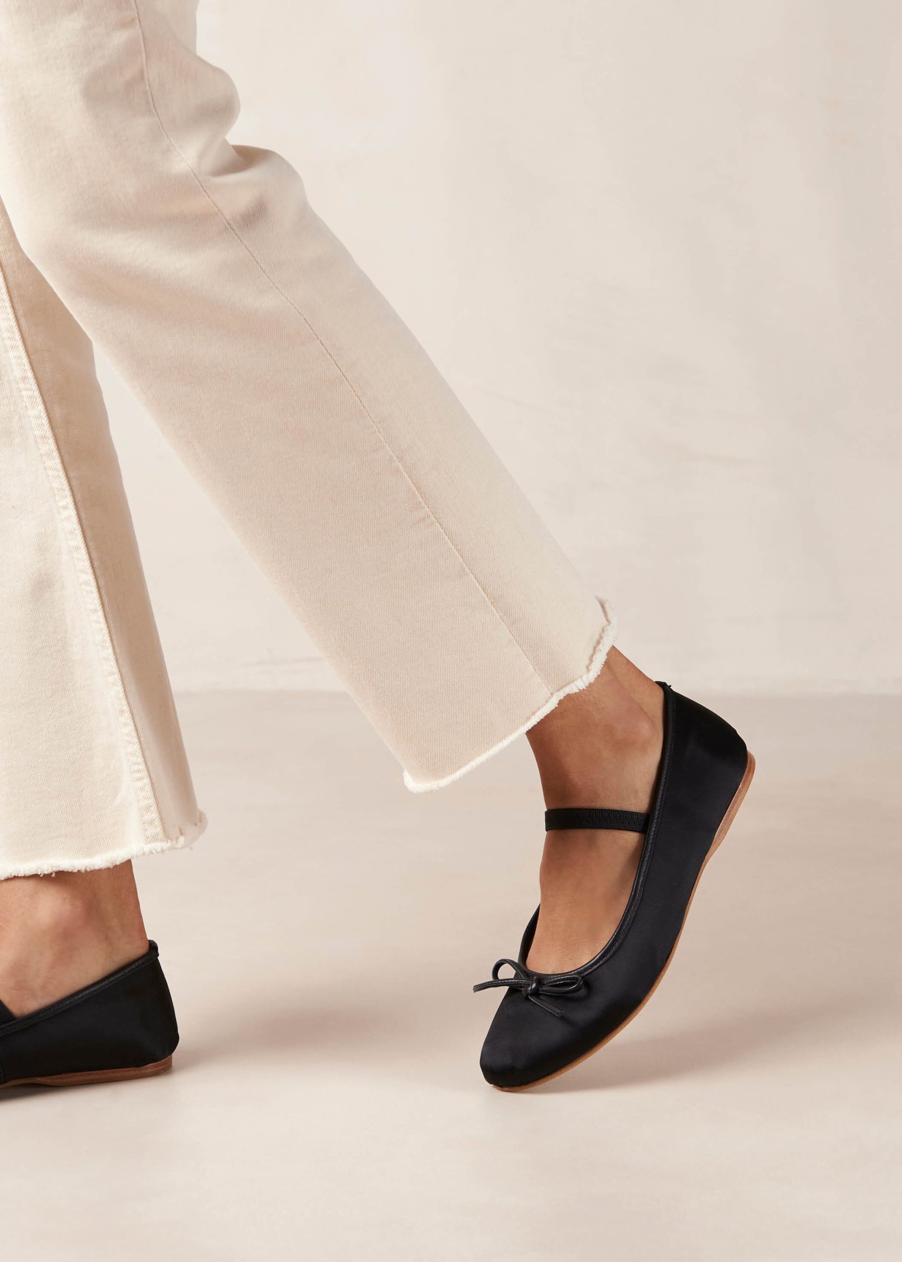 Odette Black Ballet Flats - Image 2