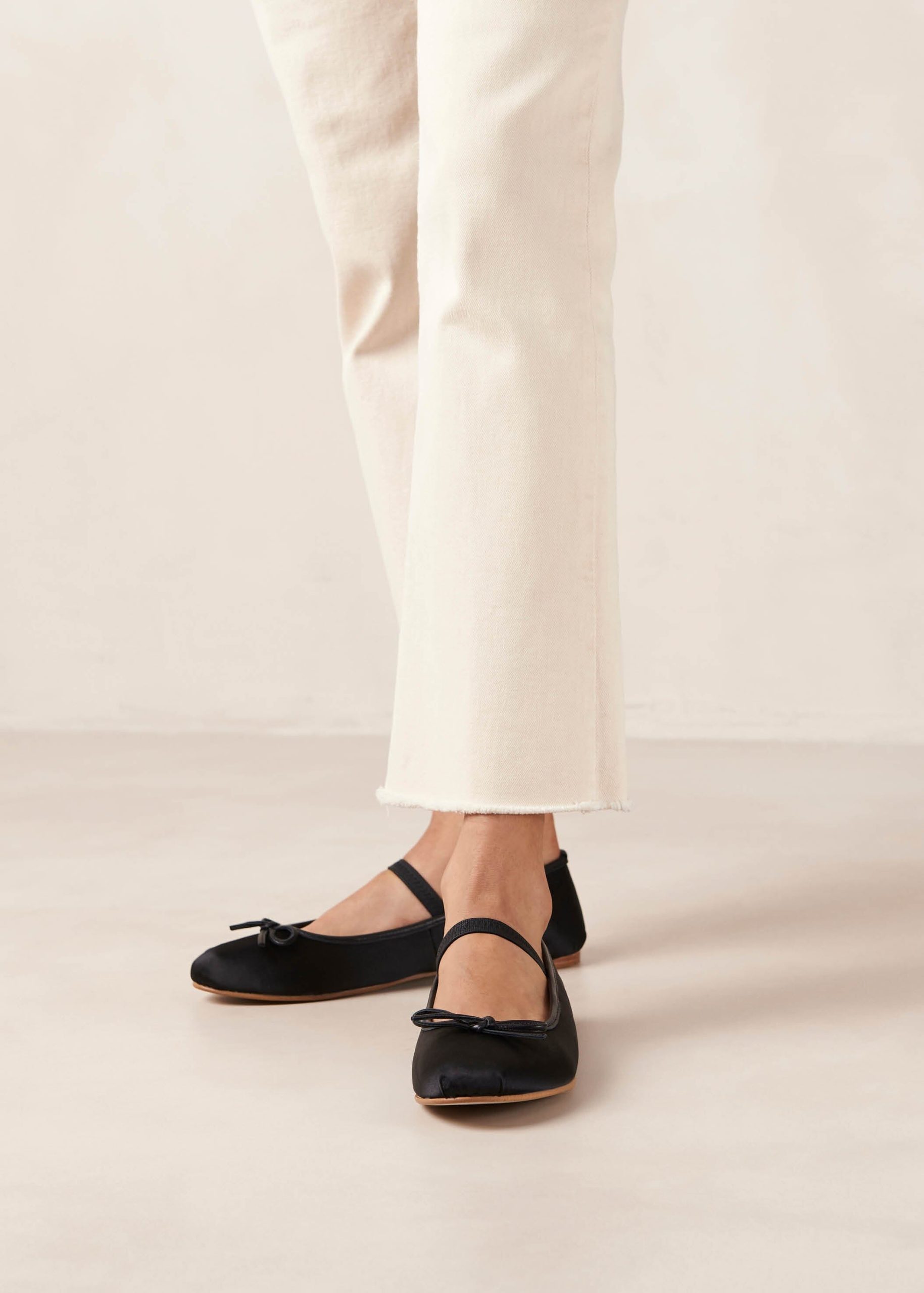 Odette Black Ballet Flats - Image 4